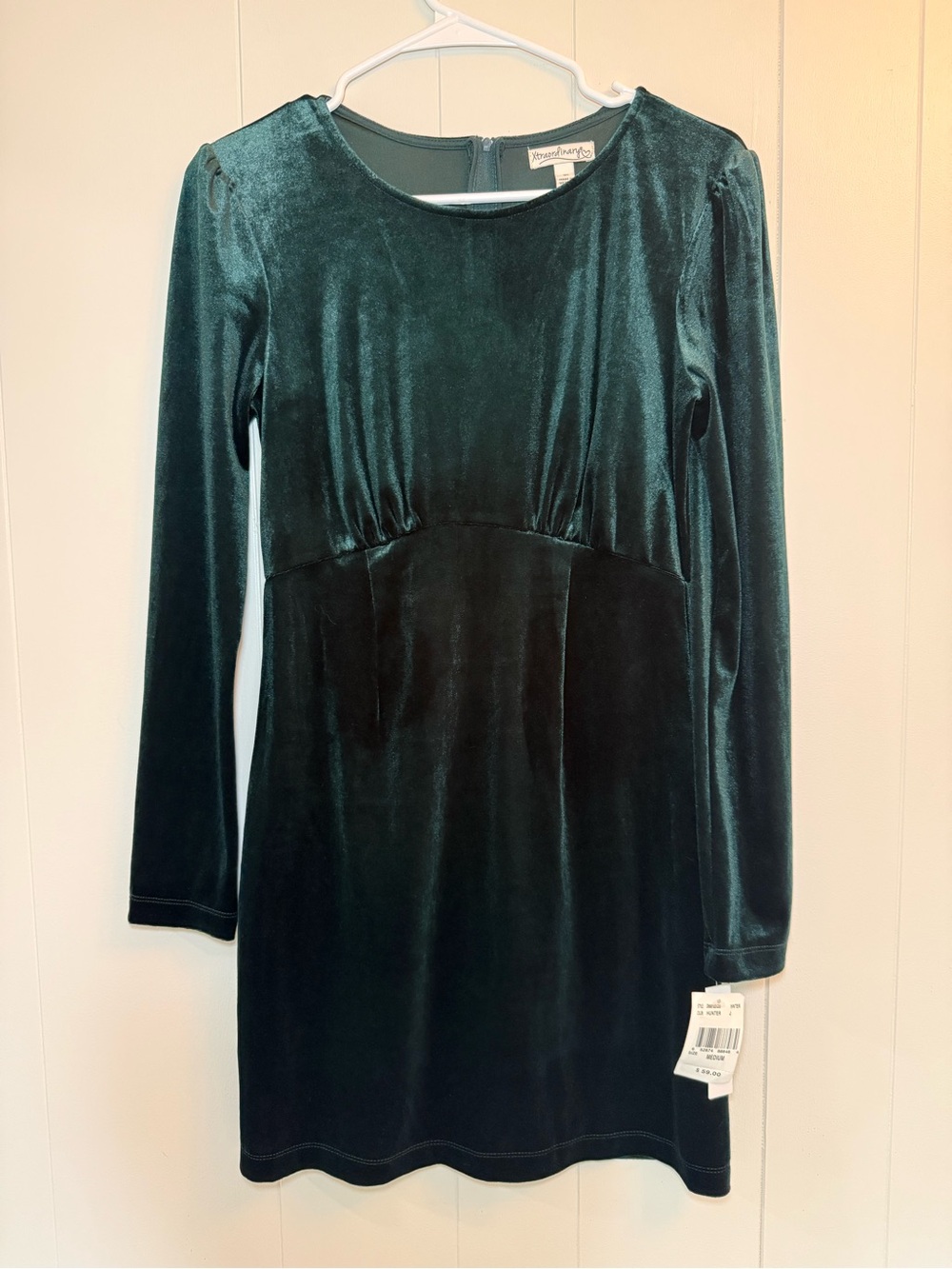 Xtraordinary Emerald Velvet Long Sleeve Medium Dress